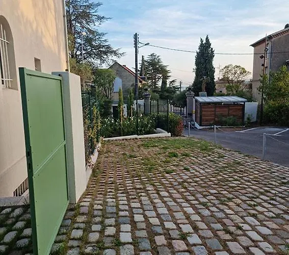 En Famille Ou Entre Amis Saint-Raphaël