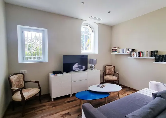 En Famille Ou Entre Amis Saint-Raphaël